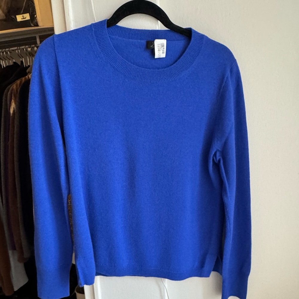 EUC J. Crew Crewneck Sweater! Size Large